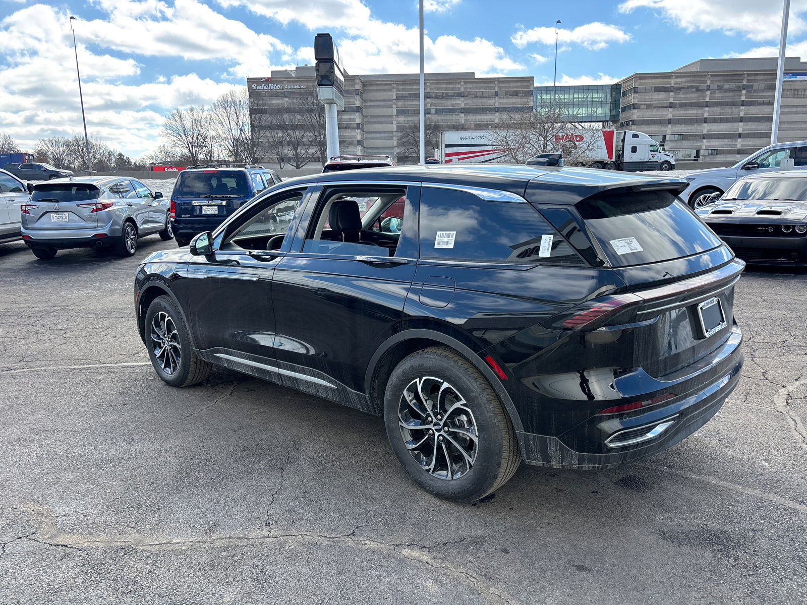 New 2026 Lincoln Nautilus Premier image 5