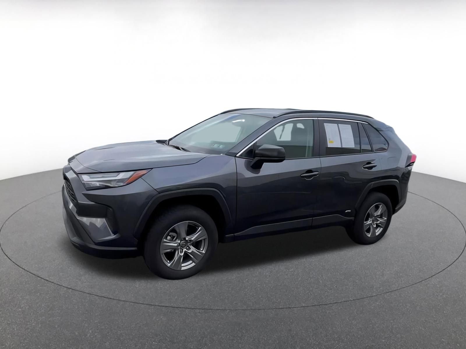 Used 2025 Toyota RAV4 LE image 7