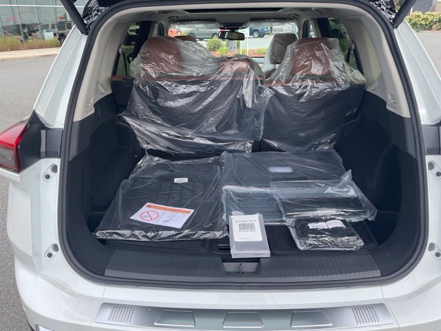 New 2026 Nissan Rogue Platinum AWD/4WD image 9