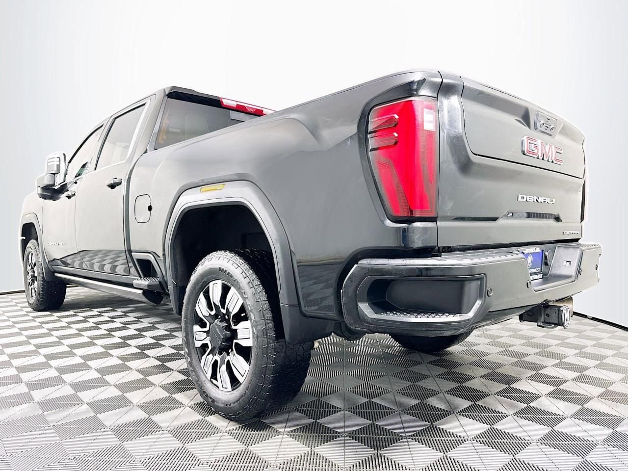 Used 2024 GMC Sierra 3500 Denali w/ Denali Reserve Package image 22