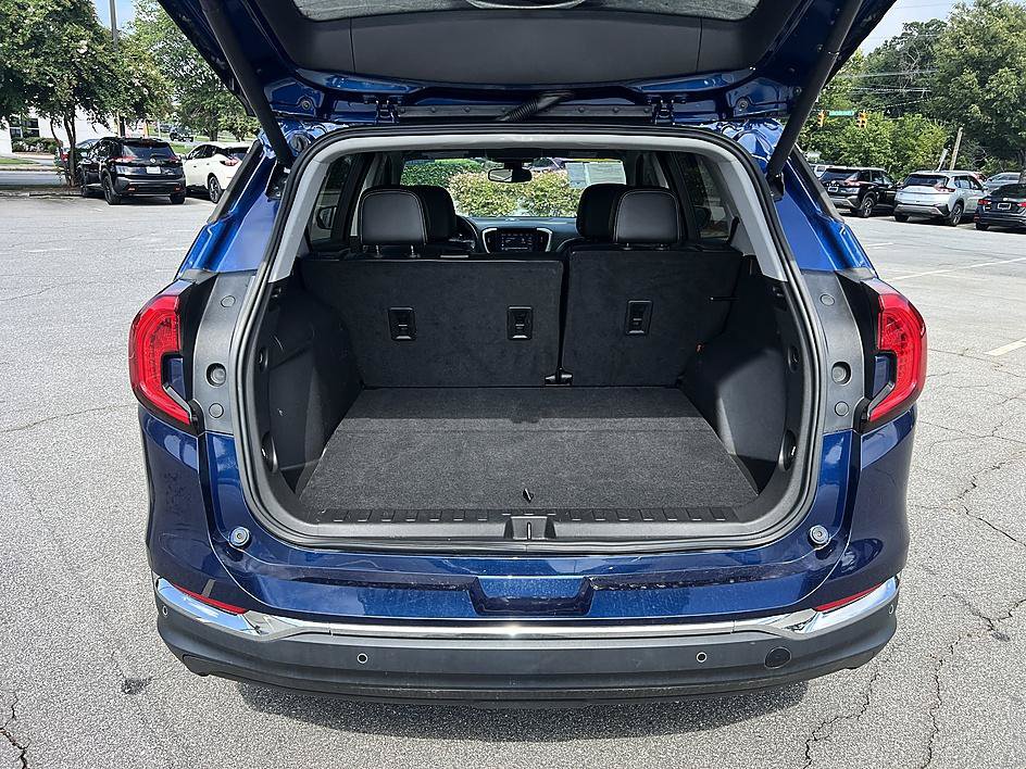Used 2022 GMC Terrain SLT FWD image 15