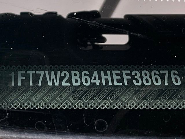 Used 2017 Ford F250 Lariat w/ Chrome Package image 28