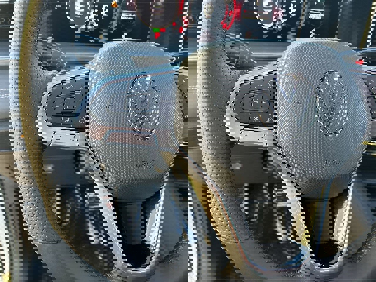 New 2026 Volkswagen Tiguan SE R-Line image 20