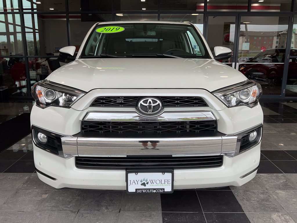 Used 2019 Toyota 4Runner Limited AWD/4WD image 2
