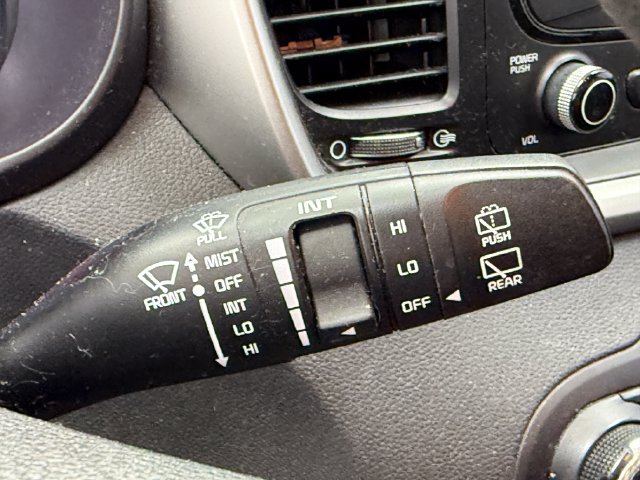 Used 2018 Kia Sorento L FWD image 12