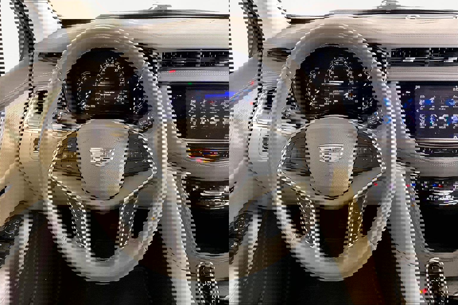 Used 2017 Cadillac XT5 Premium Luxury image 10