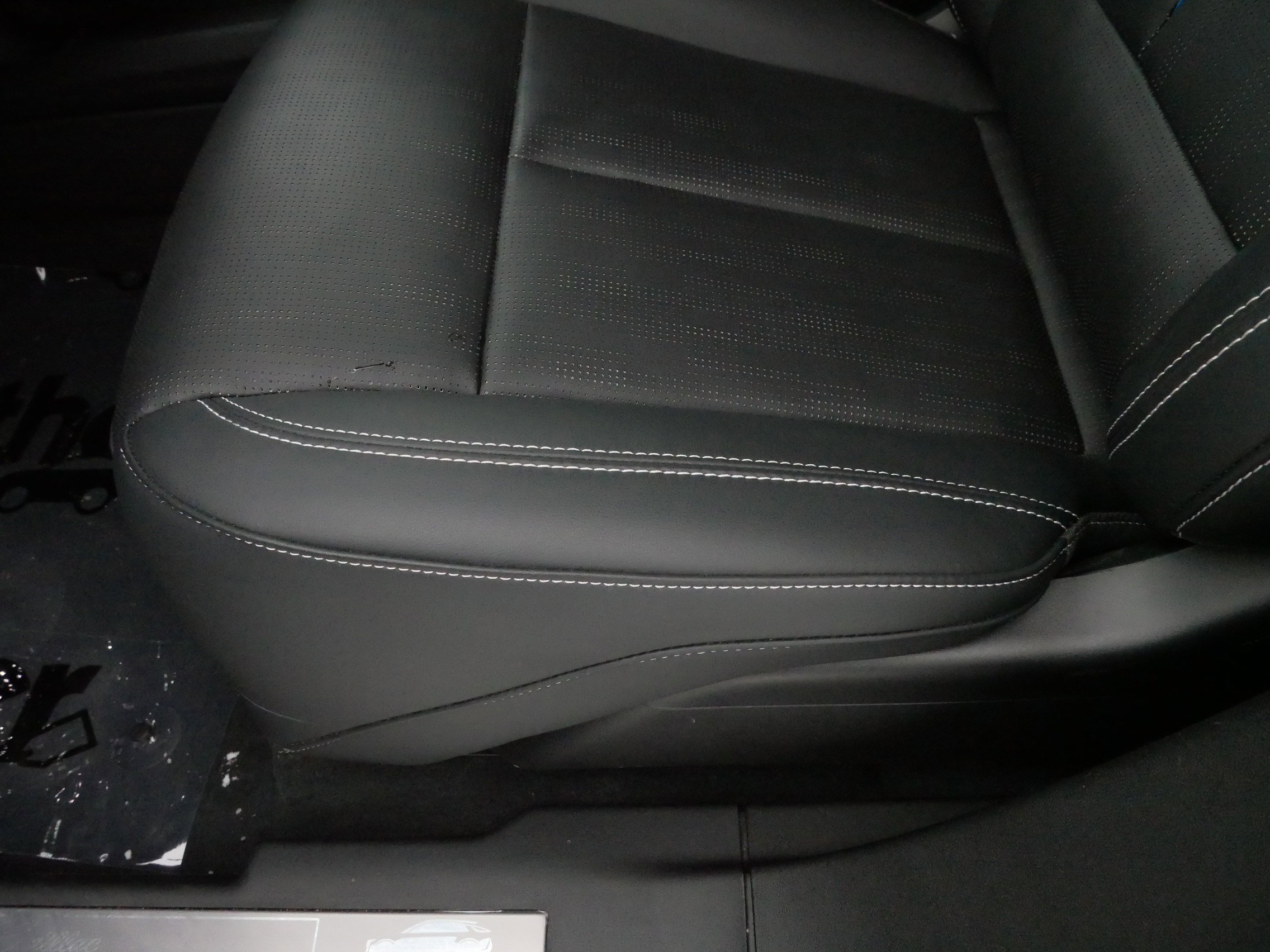 Certified 2024 Cadillac Lyriq Luxury w/ LPO, Floor Liner Package image 20