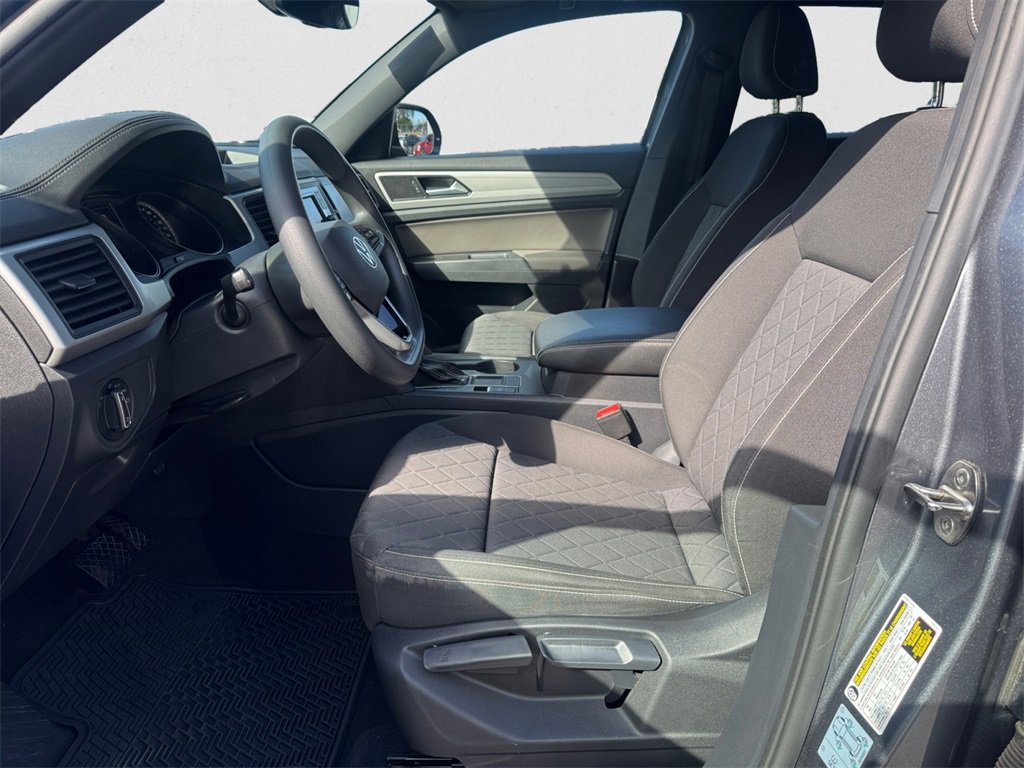 Certified 2021 Volkswagen Atlas Cross Sport S image 9