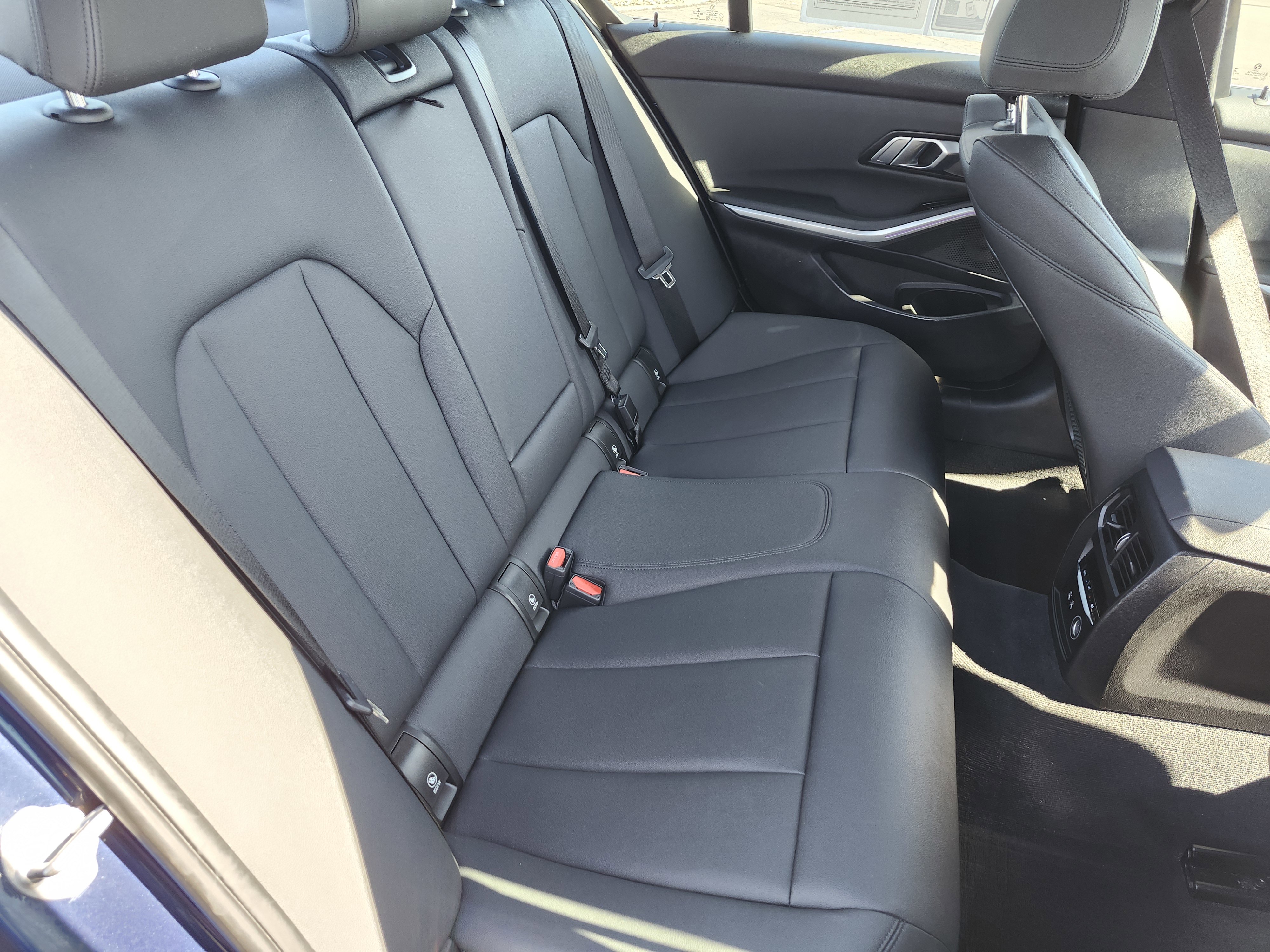 Used 2020 BMW 330i xDrive Sedan w/ Convenience Package image 21