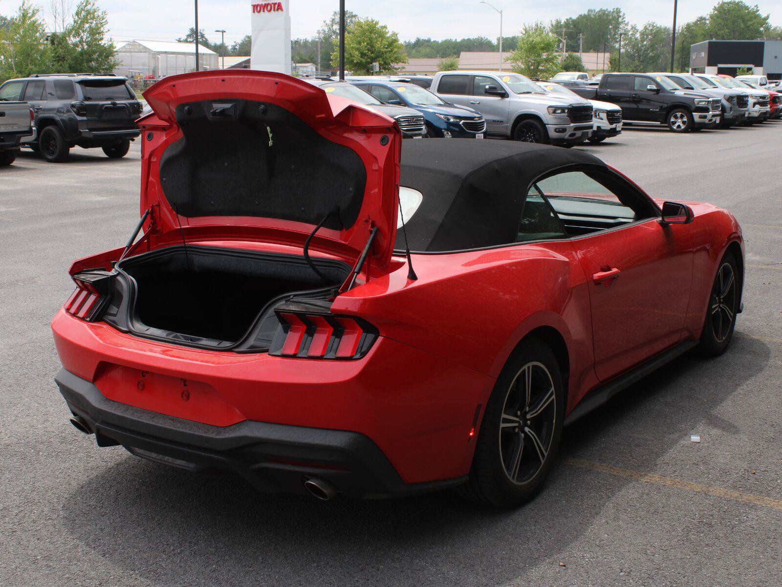 Used 2024 Ford Mustang Premium RWD image 7