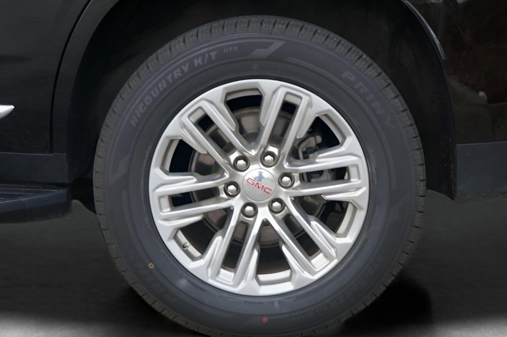 Used 2023 GMC Yukon SLT image 6