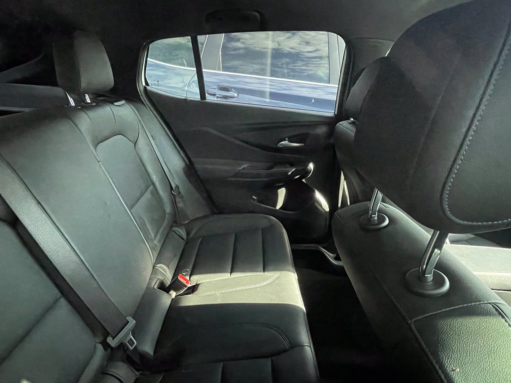 Used 2025 Buick Envista Sport Touring w/ Convenience I Package FWD image 6