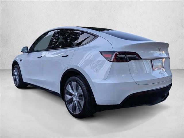 Used 2021 Tesla Model Y Long Range image 8