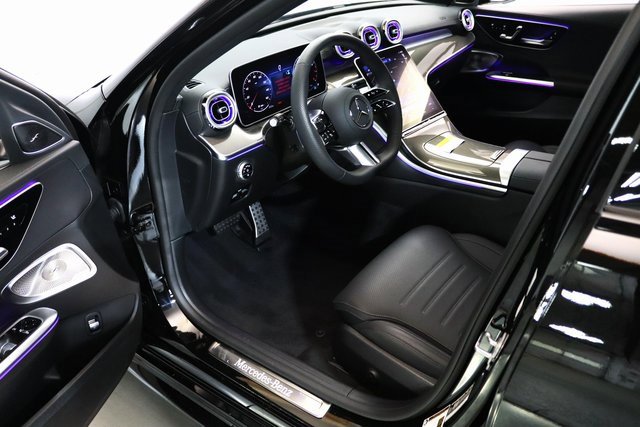 Used 2025 Mercedes-Benz C 300 4MATIC Sedan image 21