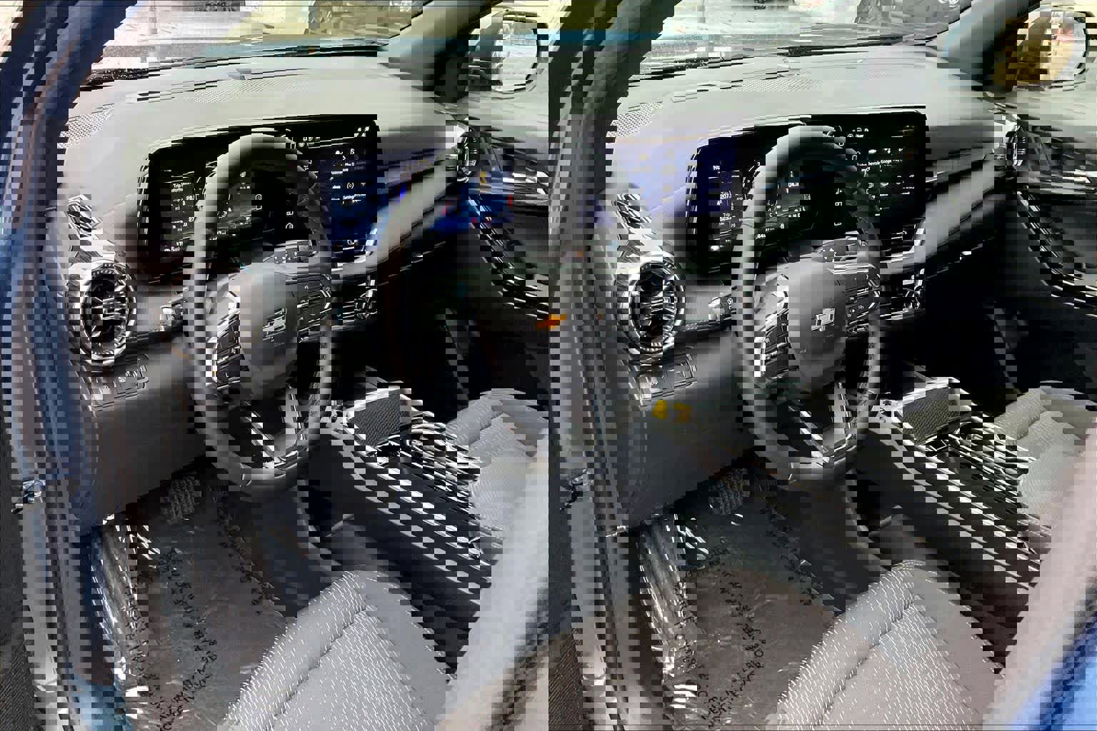 Certified 2025 Chevrolet Equinox LT image 16