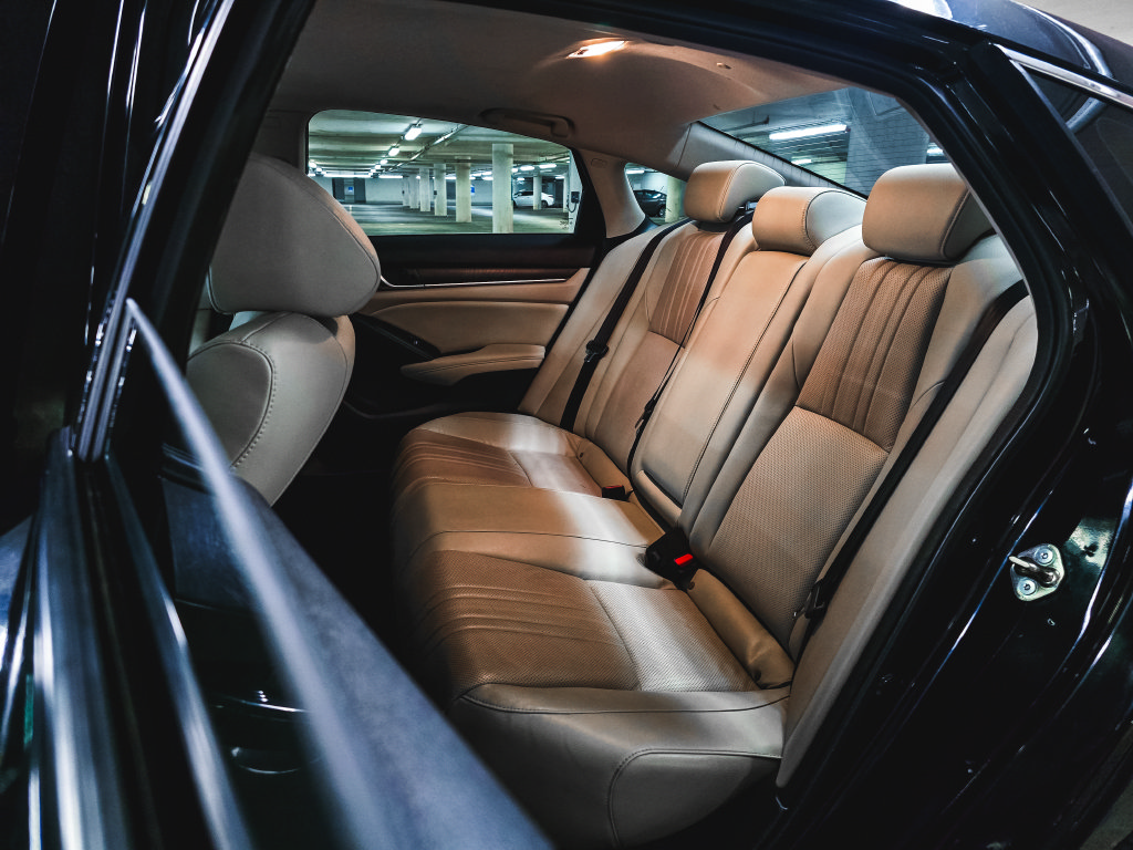 Used 2018 Honda Accord EX-L image 18