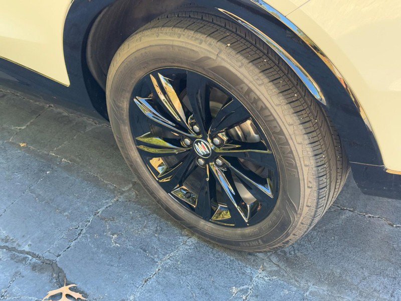 Used 2024 Buick Envista Sport Touring w/ Convenience II Package image 5