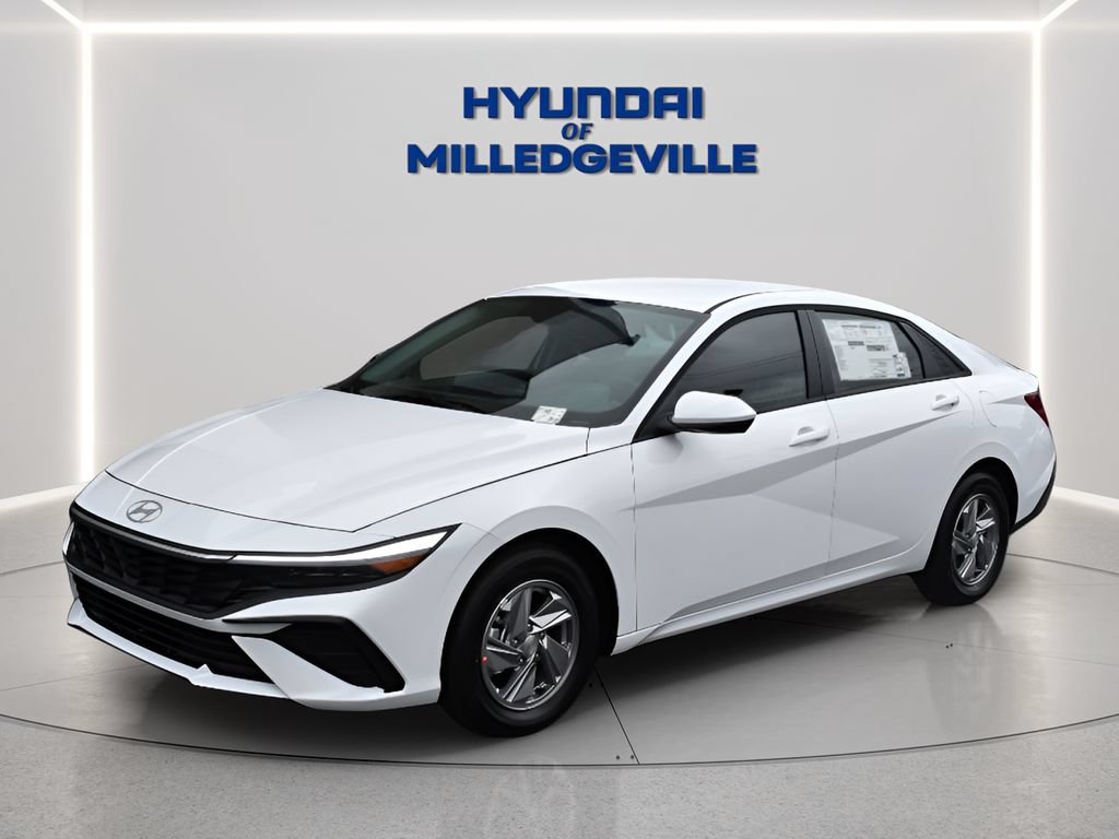 New 2026 Hyundai Elantra SE