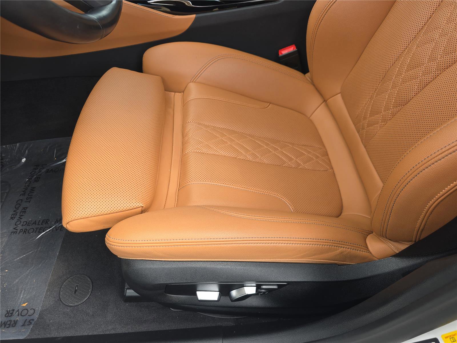 Certified 2023 BMW 540i xDrive w/ M Sport Package image 17