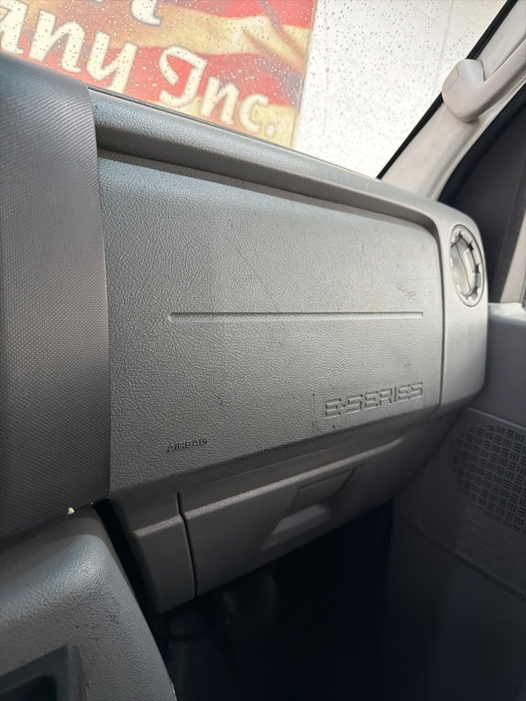 Used 2011 Ford E-350 and Econoline 350 XL w/ PWR Windows & Locks Group image 27