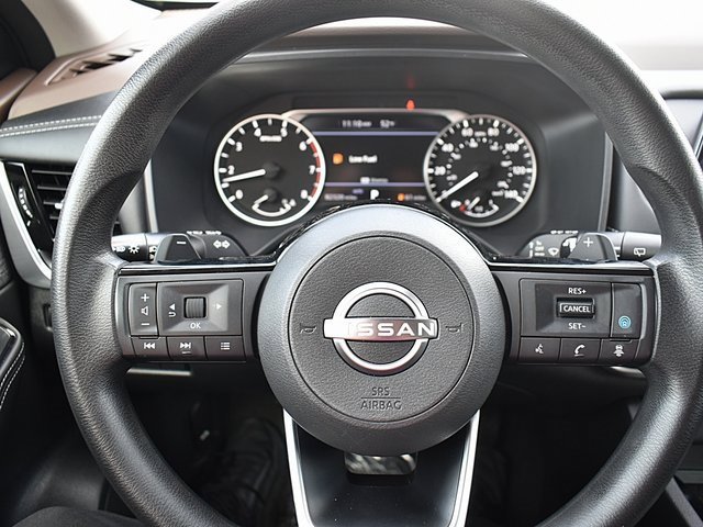 Used 2022 Nissan Rogue SV image 40
