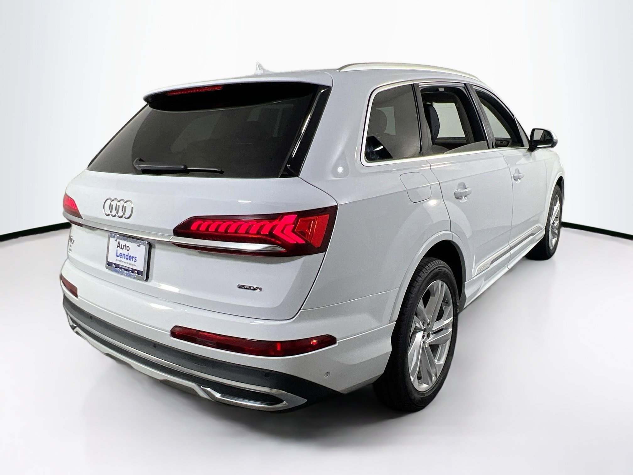 Used 2022 Audi Q7 Premium Plus w/ Premium Plus Package image 5