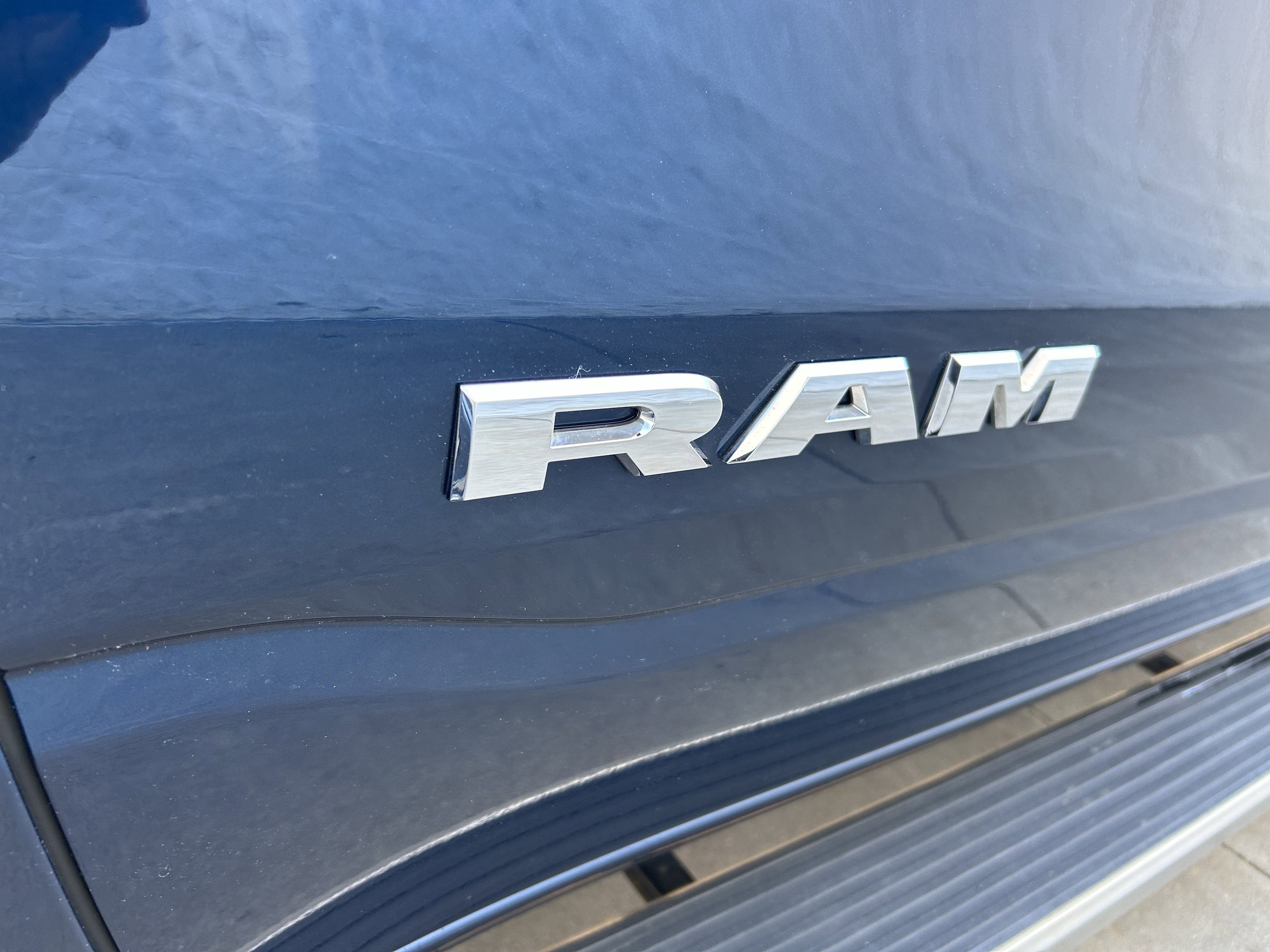 Used 2022 RAM 1500 Laramie w/ Sport Appearance Package AWD/4WD image 12