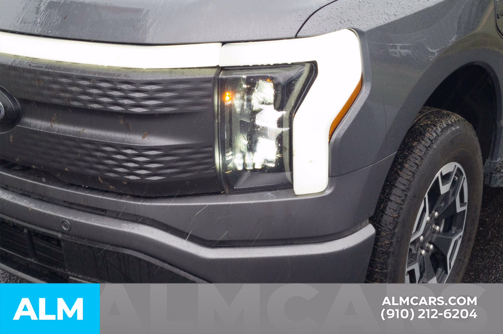 Used 2023 Ford F150 Lightning XLT AWD/4WD image 10