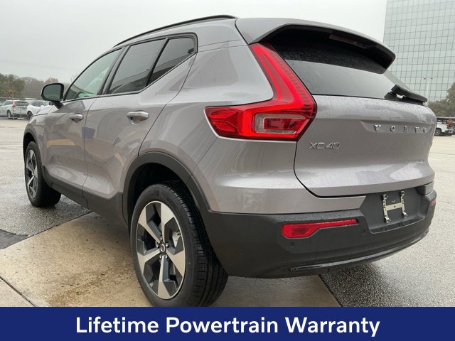 New 2026 Volvo XC40 B4 Core FWD image 8