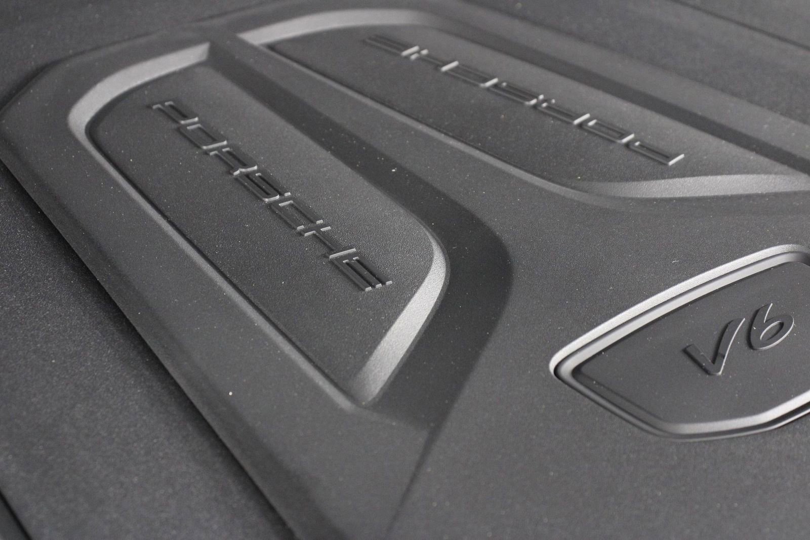 Certified 2025 Porsche Cayenne image 27