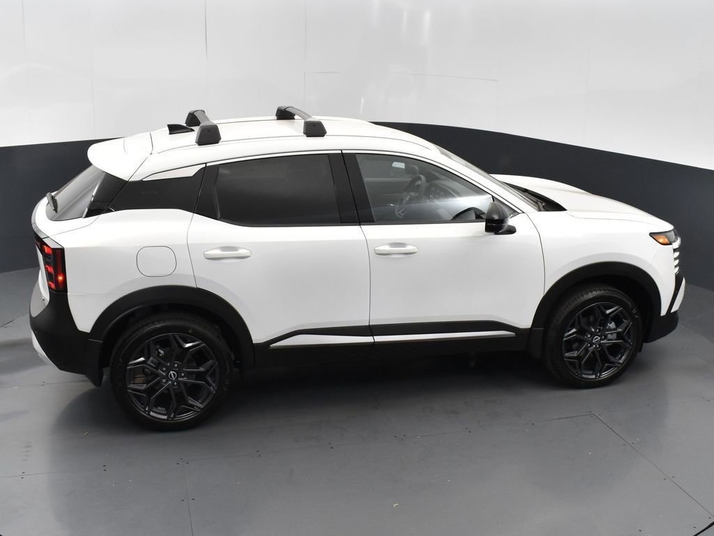 New 2026 Nissan Kicks SR w/ Illumination Package FWD image 51