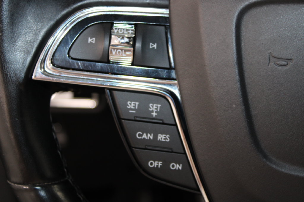 Used 2023 Lincoln Nautilus Reserve AWD/4WD image 37