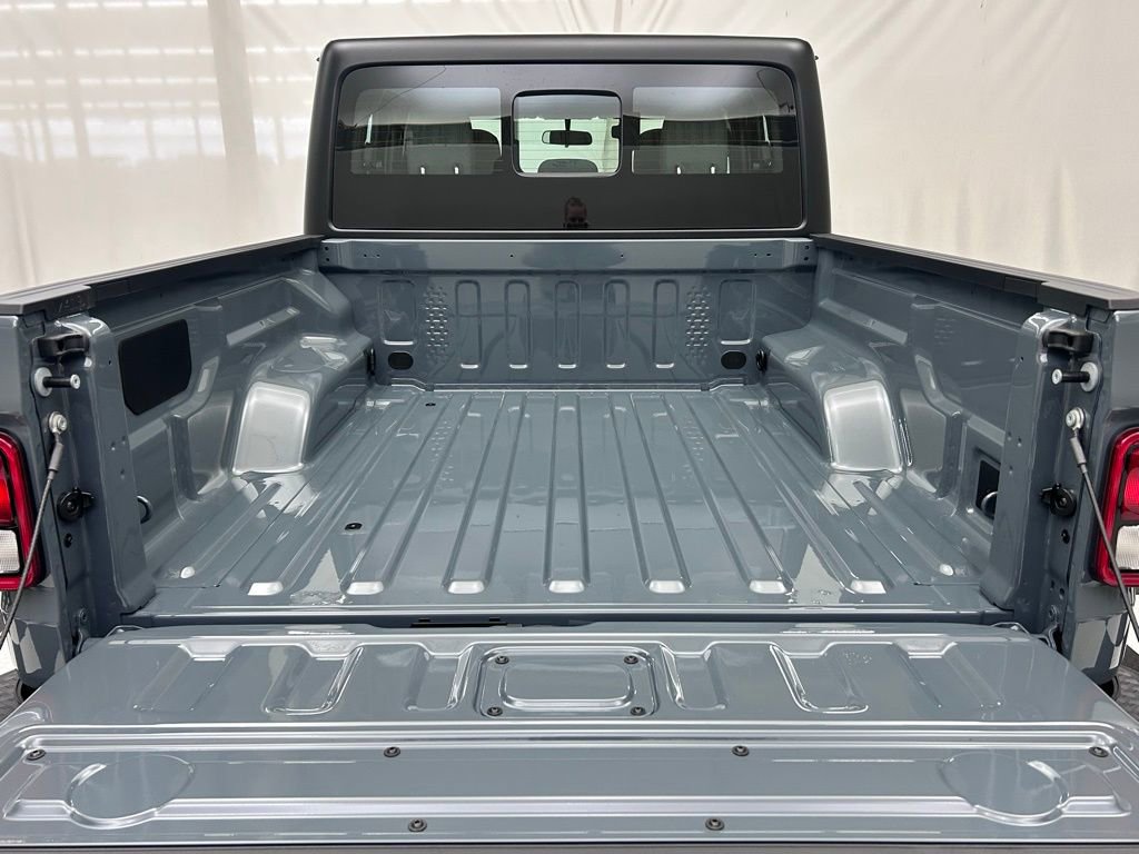 New 2026 Jeep Gladiator Sport image 8
