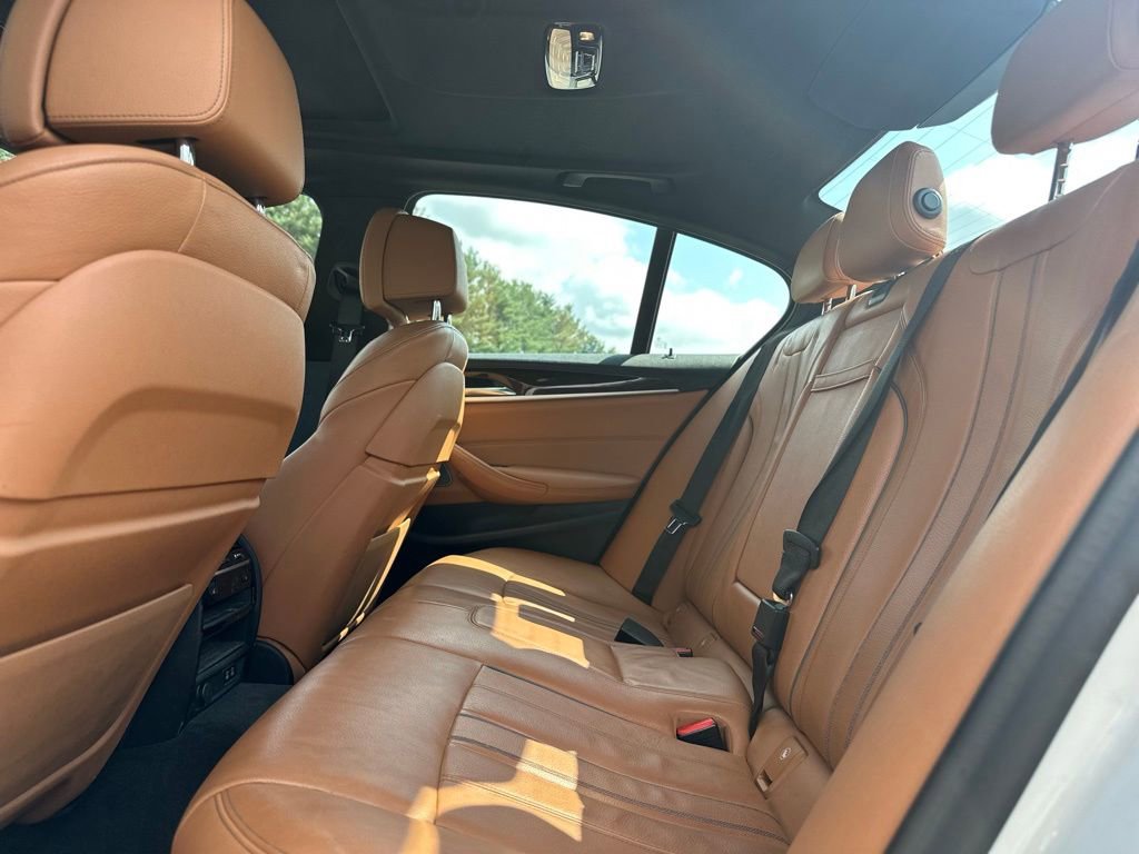 Used 2020 BMW M550i xDrive w/ Premium Package image 20