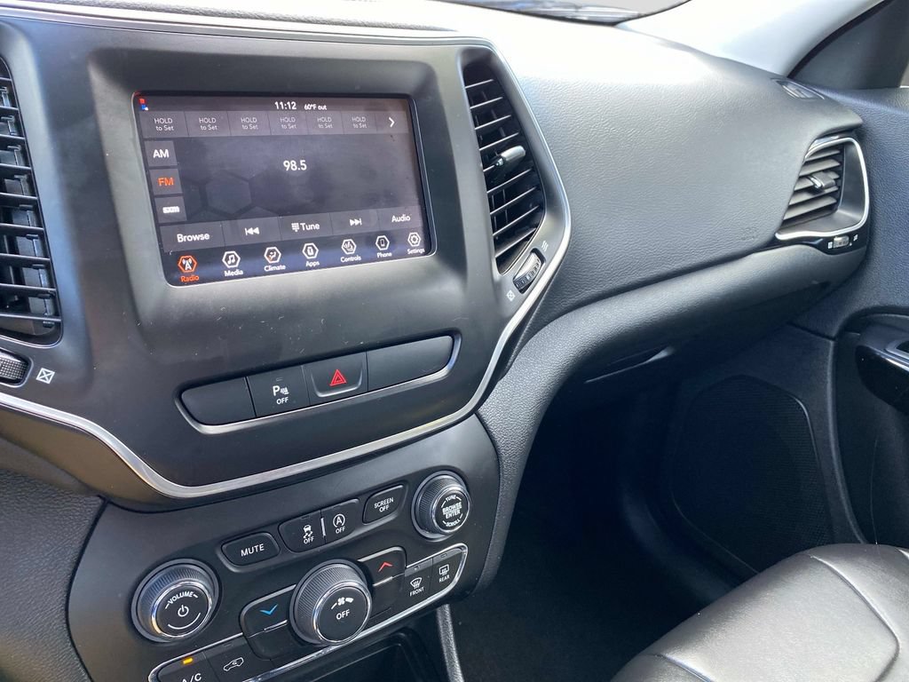 Certified 2020 Jeep Cherokee Latitude Plus AWD/4WD image 32