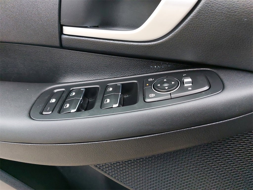 Certified 2025 Hyundai Sonata SE image 26