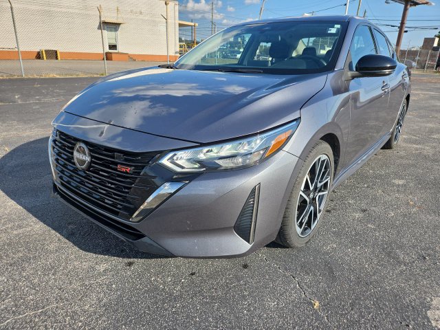 Used 2024 Nissan Sentra SR FWD image 4