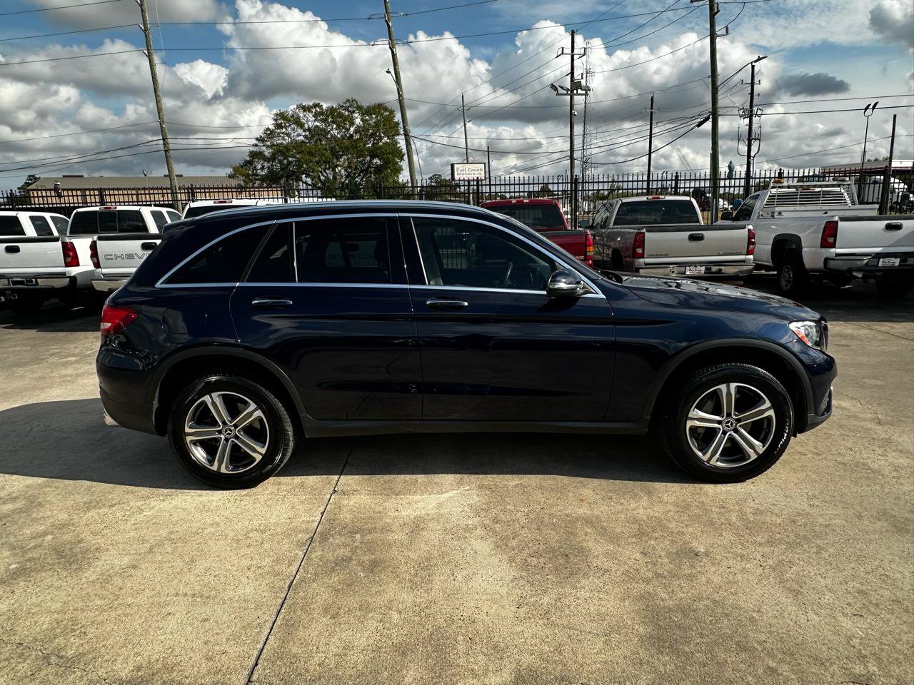 Used 2019 Mercedes-Benz GLC 300 image 5