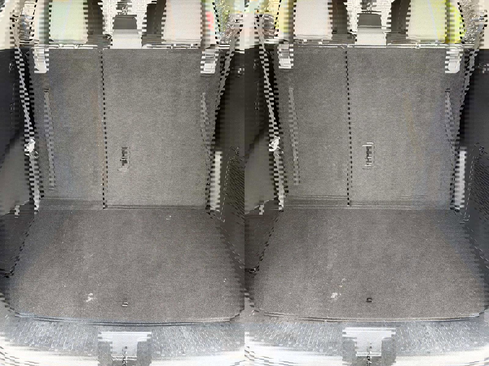 Used 2021 Toyota Highlander LE image 13