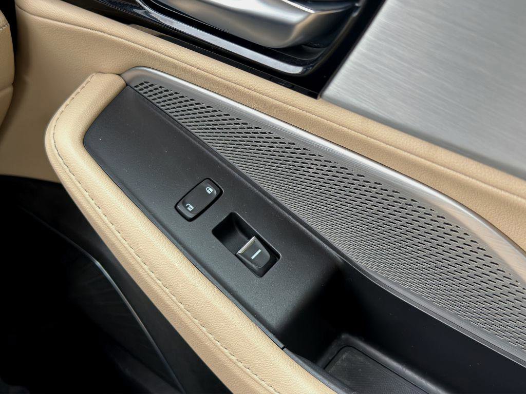 Used 2022 Acura MDX SH-AWD LOWEST PRICE AROUND image 15