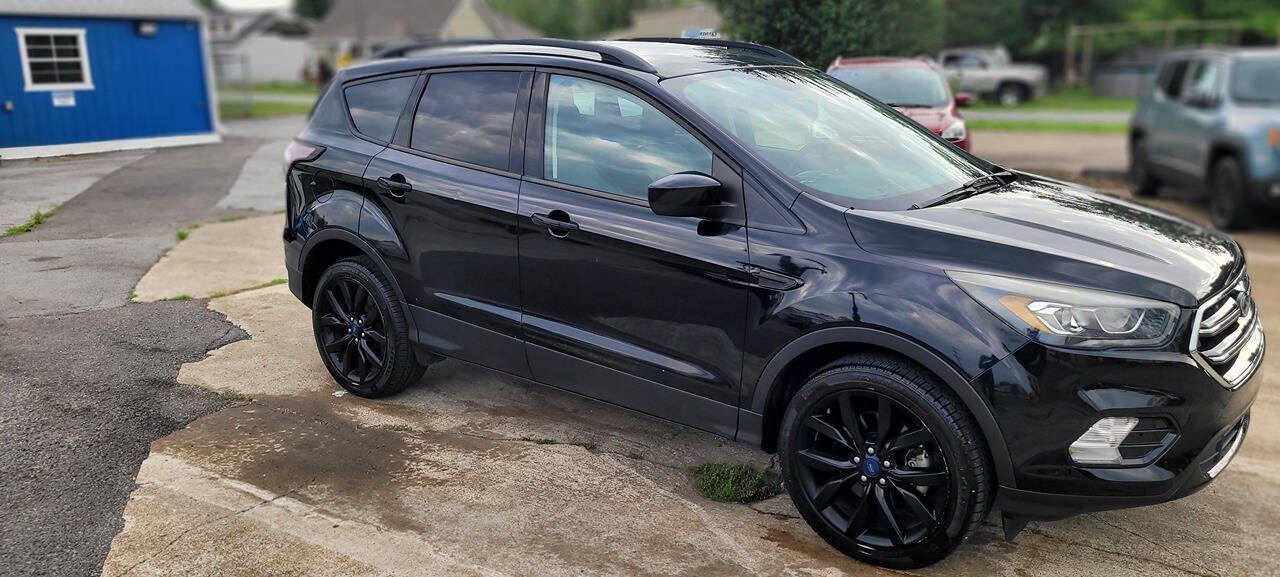 Used 2018 Ford Escape SE w/ SE Sport Appearance Package AWD/4WD image 5