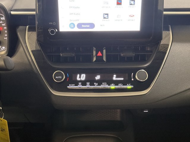 Used 2025 Toyota Corolla LE FWD image 32