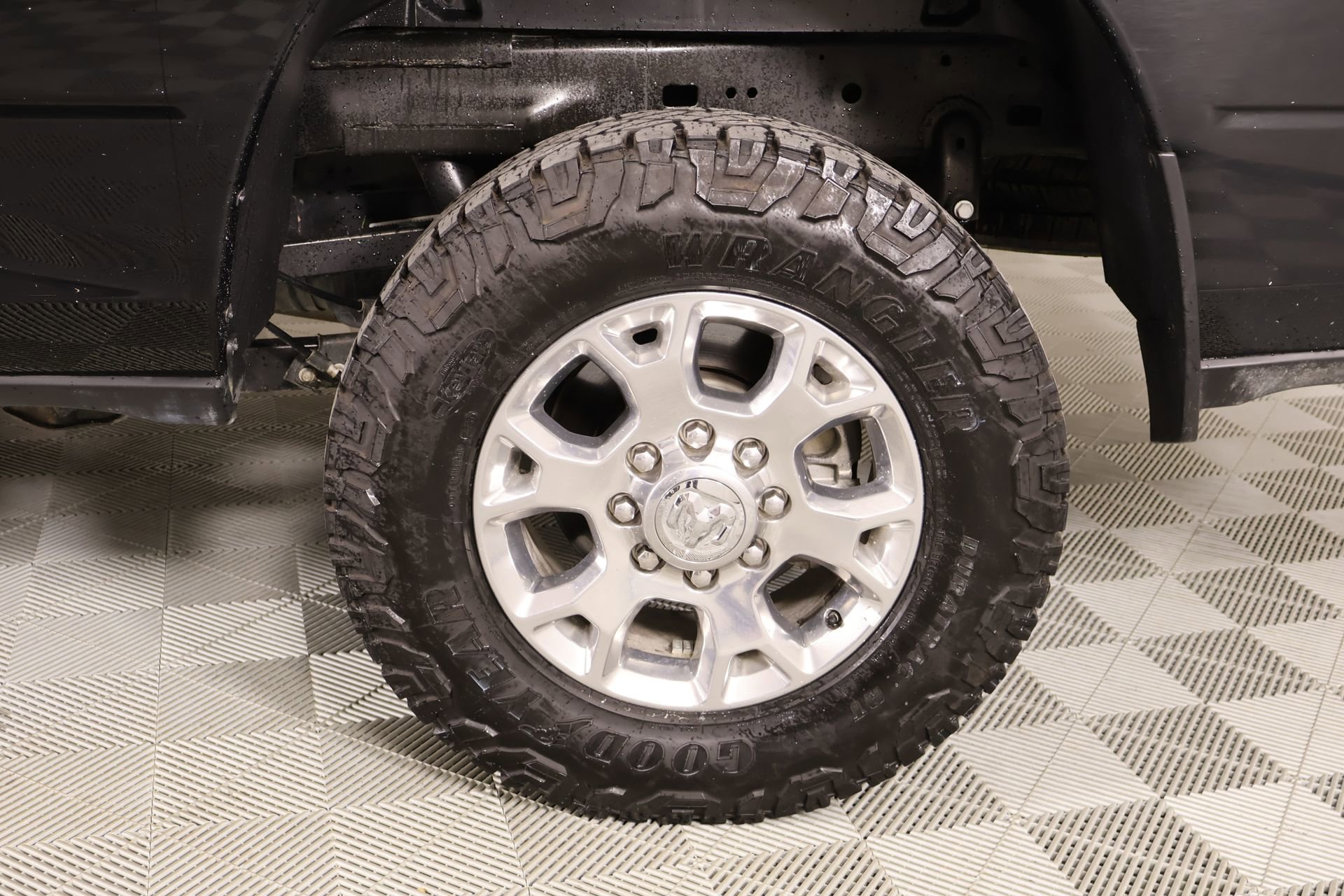 Used 2024 RAM 2500 Laramie w/ Safety Group AWD/4WD image 19