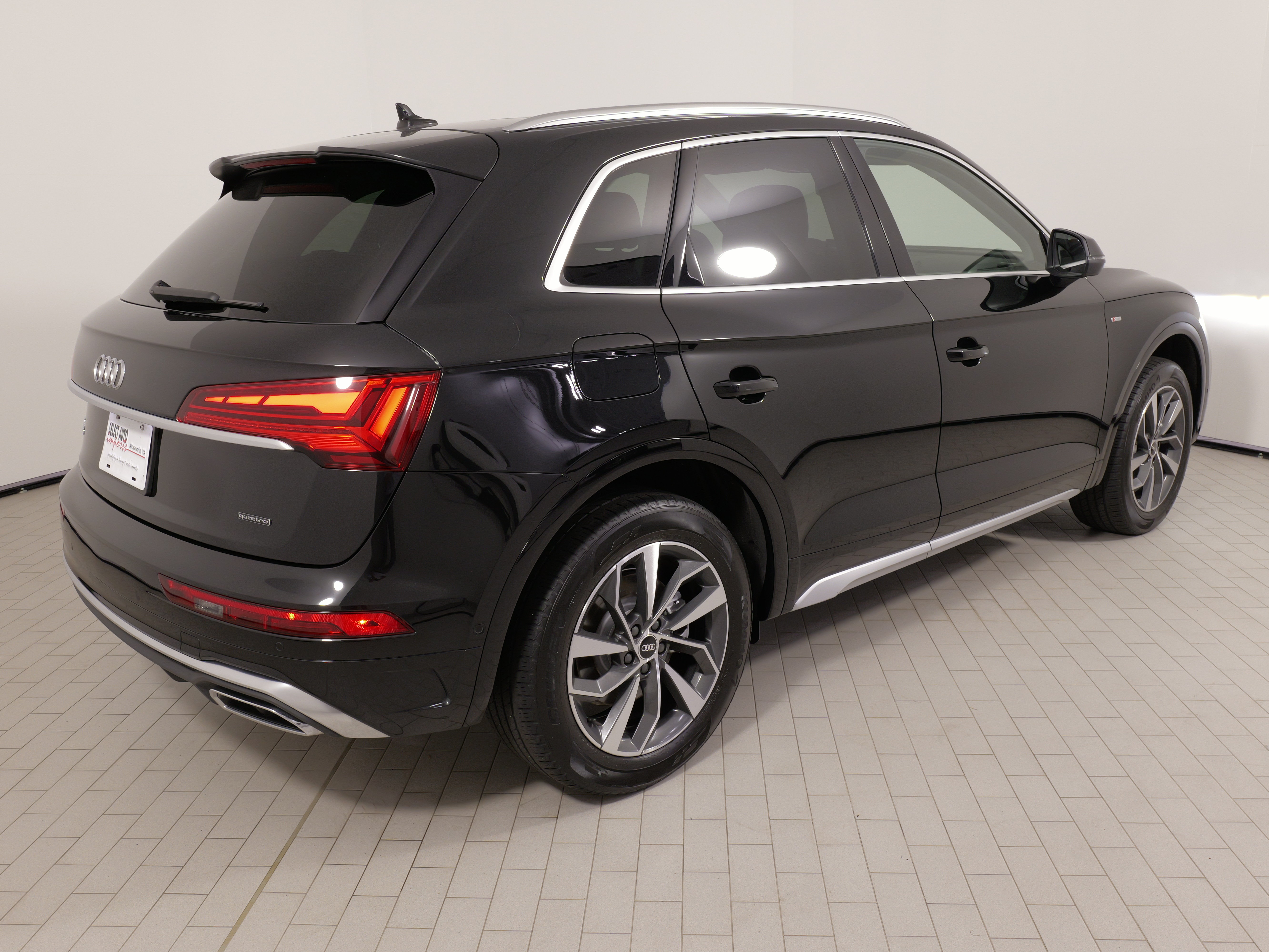 Used 2023 Audi Q5 2.0T Prestige AWD/4WD image 13