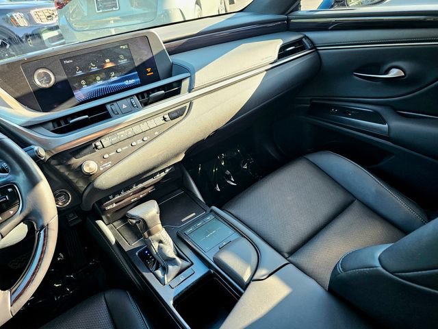 Used 2021 Lexus ES 250 w/ Premium Package AWD/4WD image 32