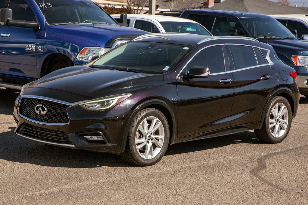 Used 2018 INFINITI QX30 Premium w/ Navigation Package image 9