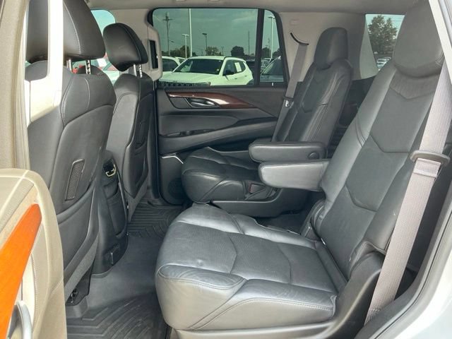 Used 2017 Cadillac Escalade 2WD image 15