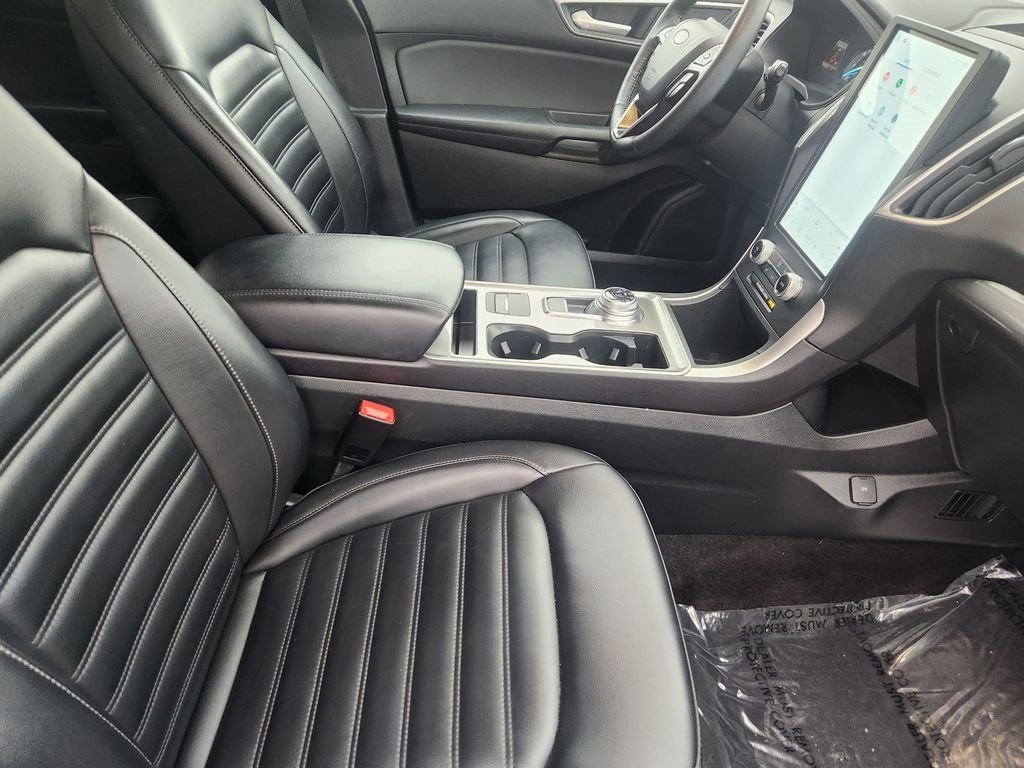 Used 2024 Ford Edge SEL image 15