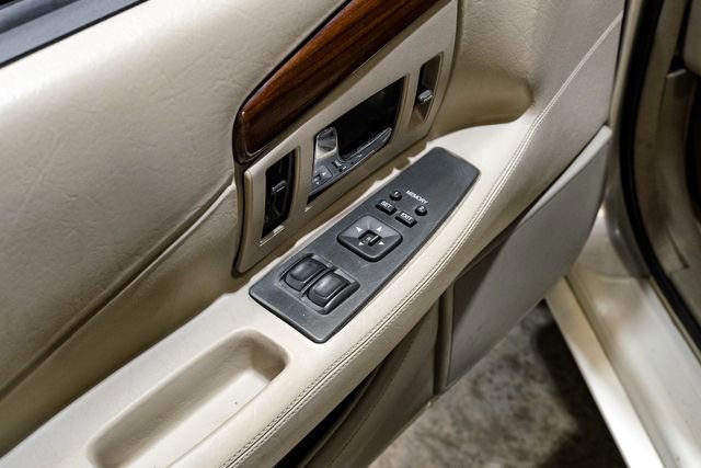 Used 2000 Cadillac Eldorado ESC w/ Comfort/Convenience Pkg FWD image 39