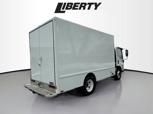 Used 2019 Isuzu NPR HD image 16